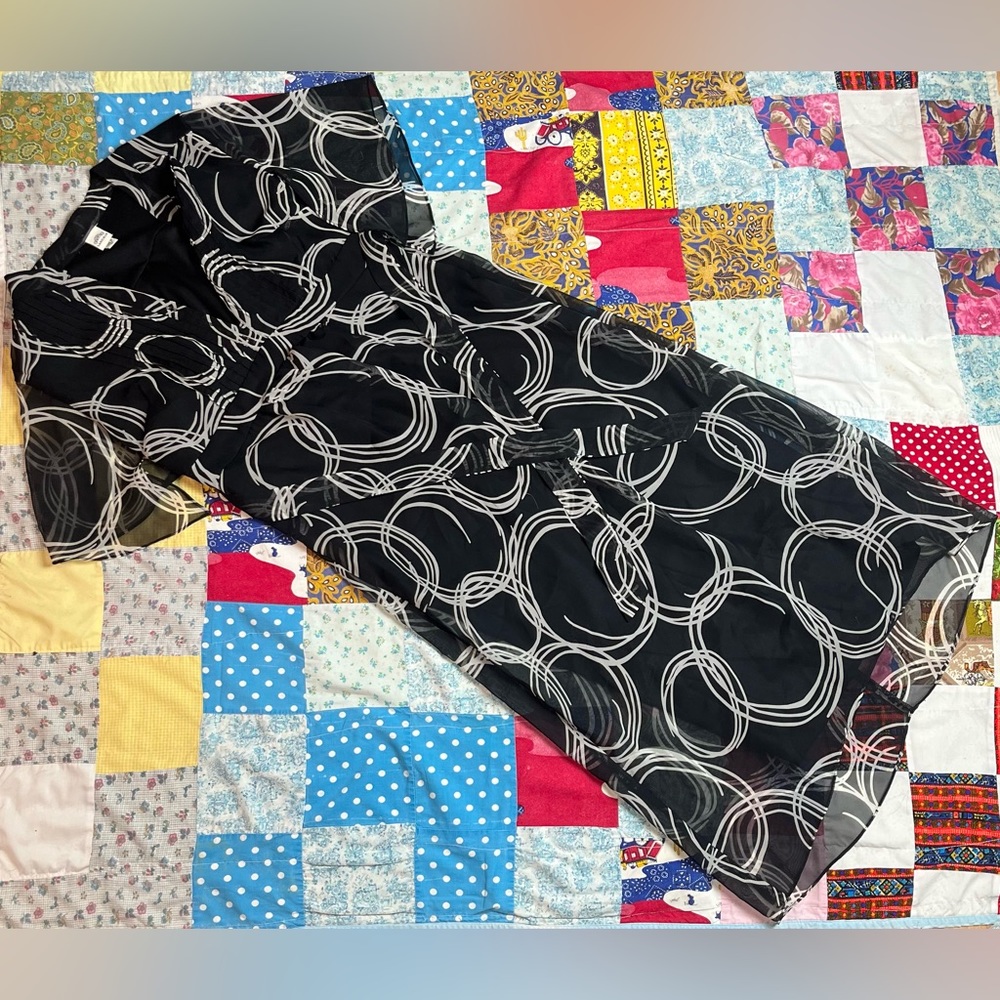 Sangria black and white spiral patterned maxi dress.